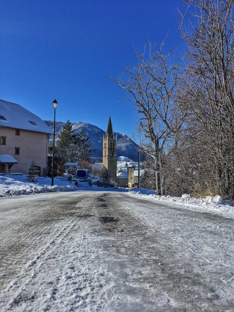 Eygliers église