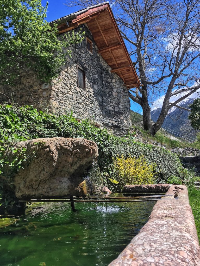 Four et fontaine à la Font d'Eygliers