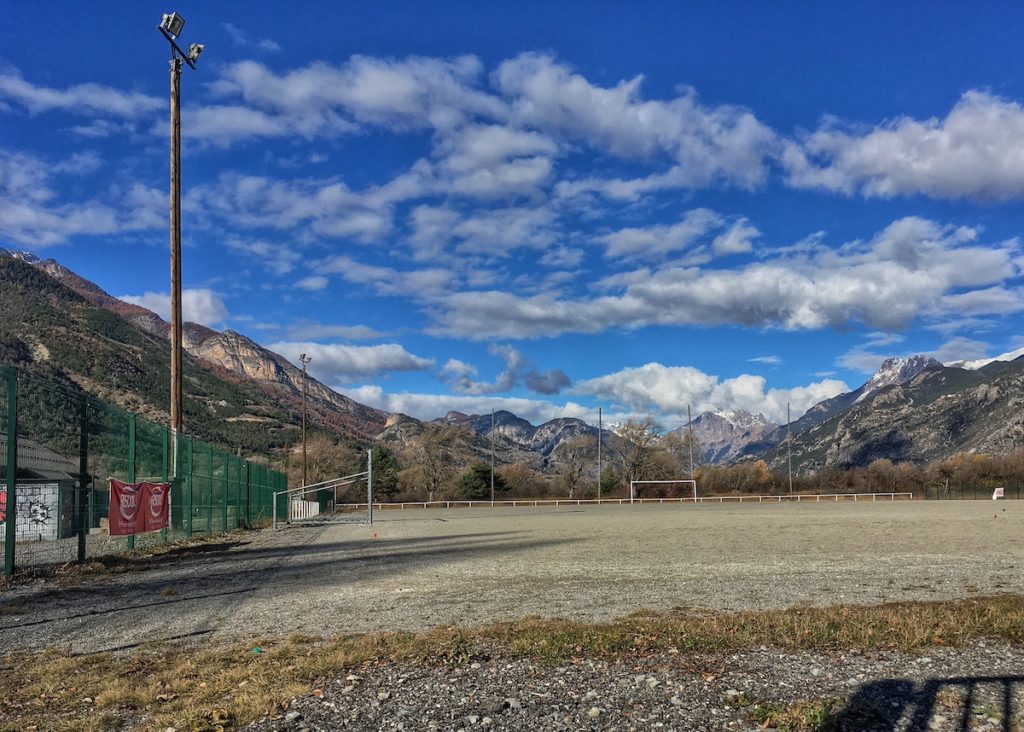 Terrain de foot Eygliers