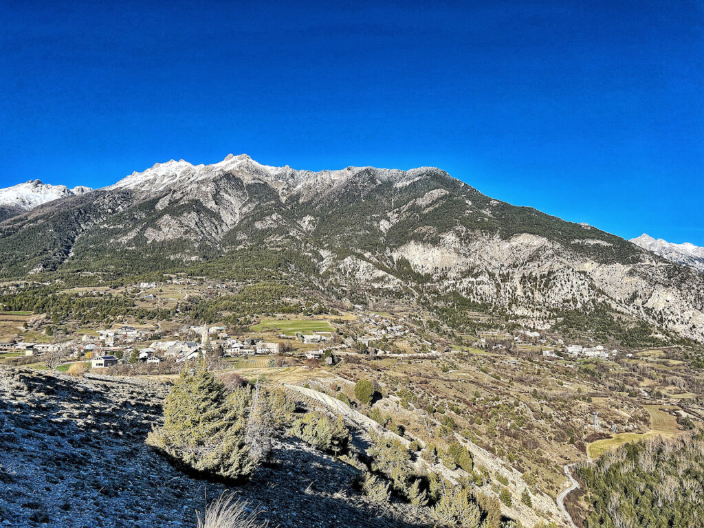 Le mont Catinat à Eygliers